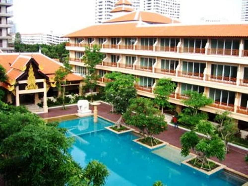 Avalon Beach Resort Патая Екстериор снимка