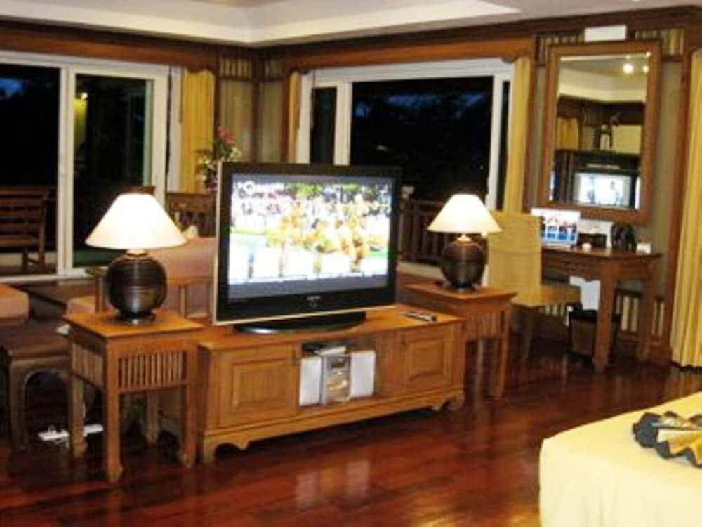 Avalon Beach Resort Патая Екстериор снимка