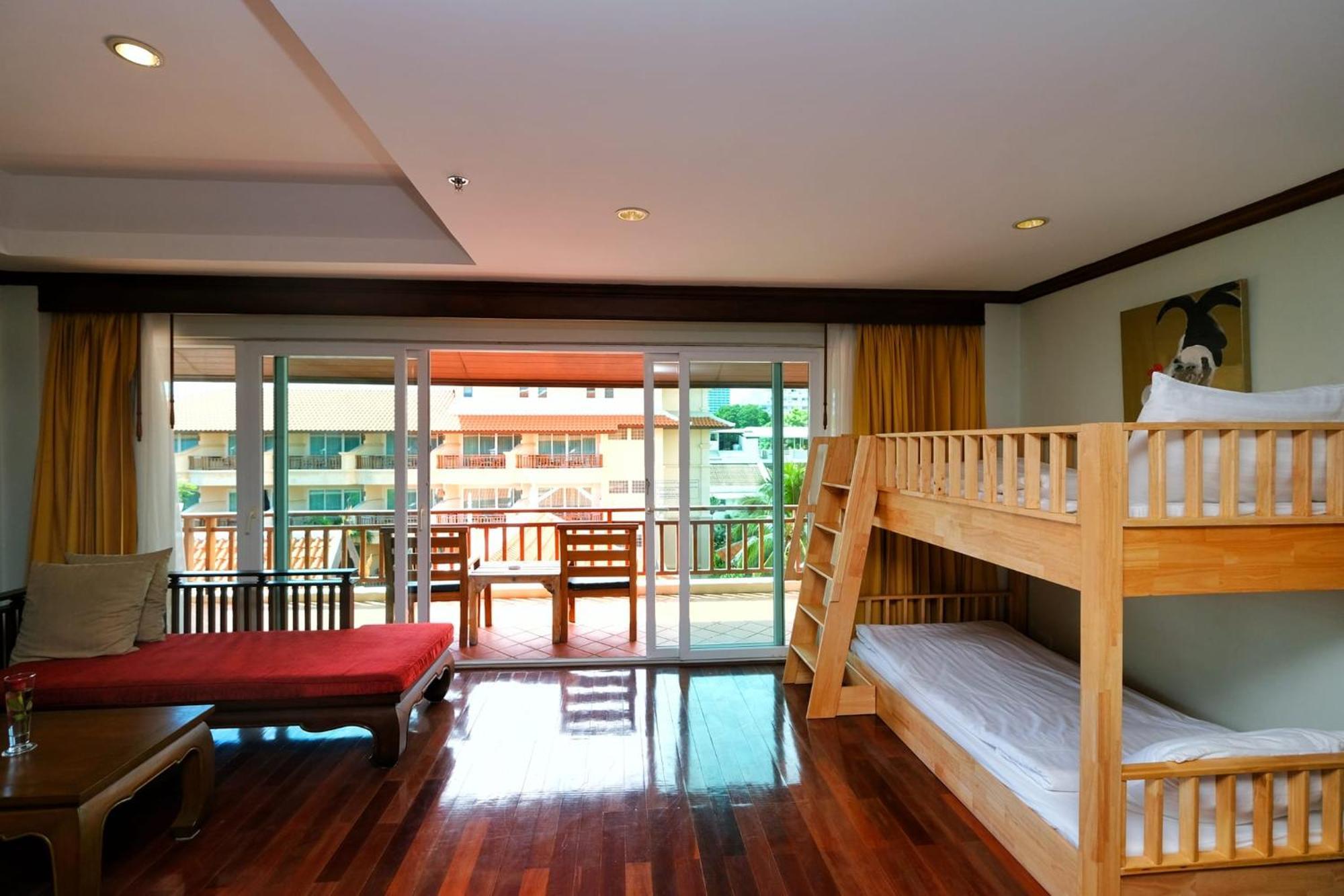 Avalon Beach Resort Патая Екстериор снимка