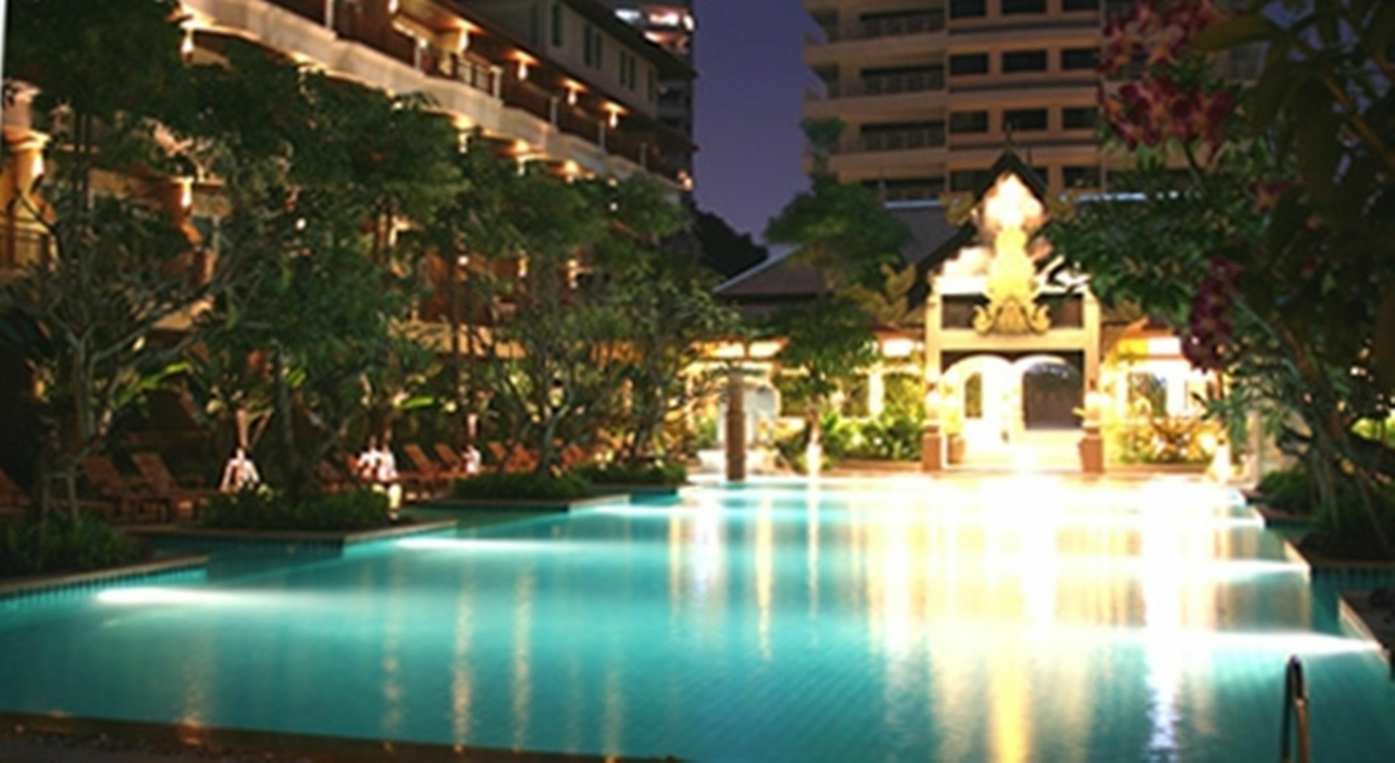 Avalon Beach Resort Патая Екстериор снимка